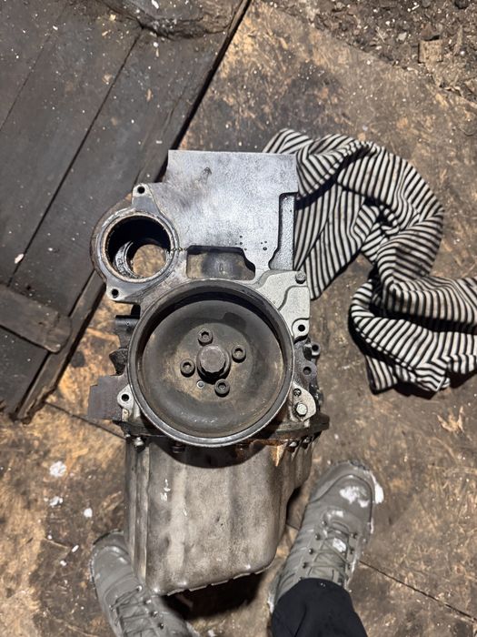 Продам двигатель 1,6 aea