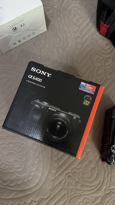 Продаю камеру Sony a6400 body