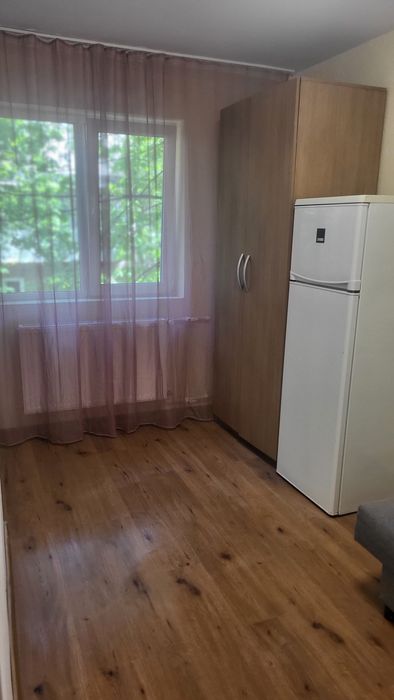 Garsoniera de închiriat