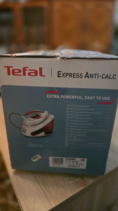 Statie de calcat Tefal Express Anti-Calc SV8030E0