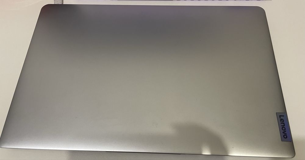 Продам ноутбук Lenovo ryzen 5700u