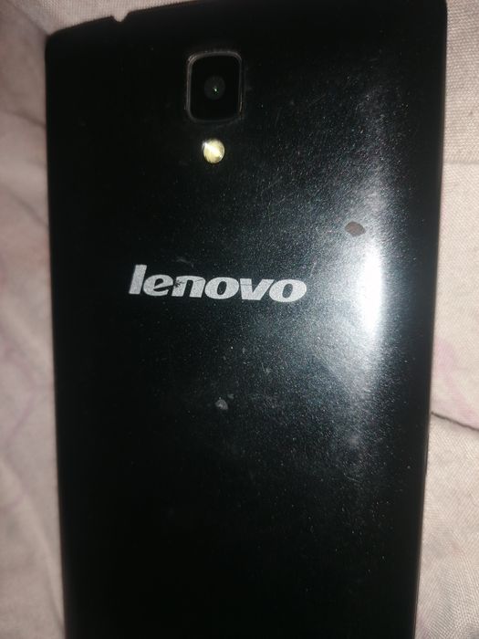 Vand telefon lenovo merge