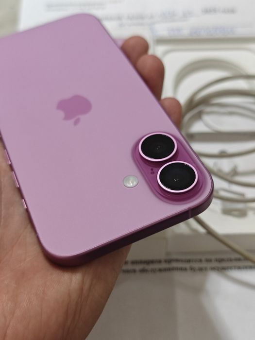 iPhone 16 128Gb идеальный
