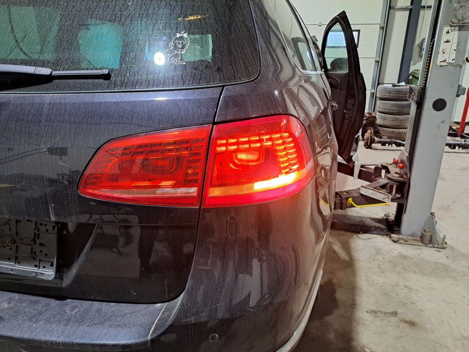 Vând stopuri led spate VW Passat B7 model break