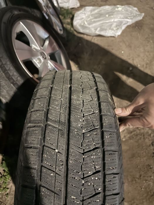 Продам диски с шинами