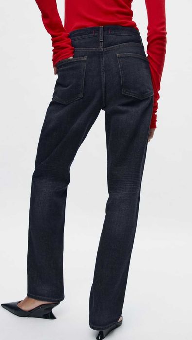 ZARA новые джинсы 38 M Relaxed Fit - Straight Leg