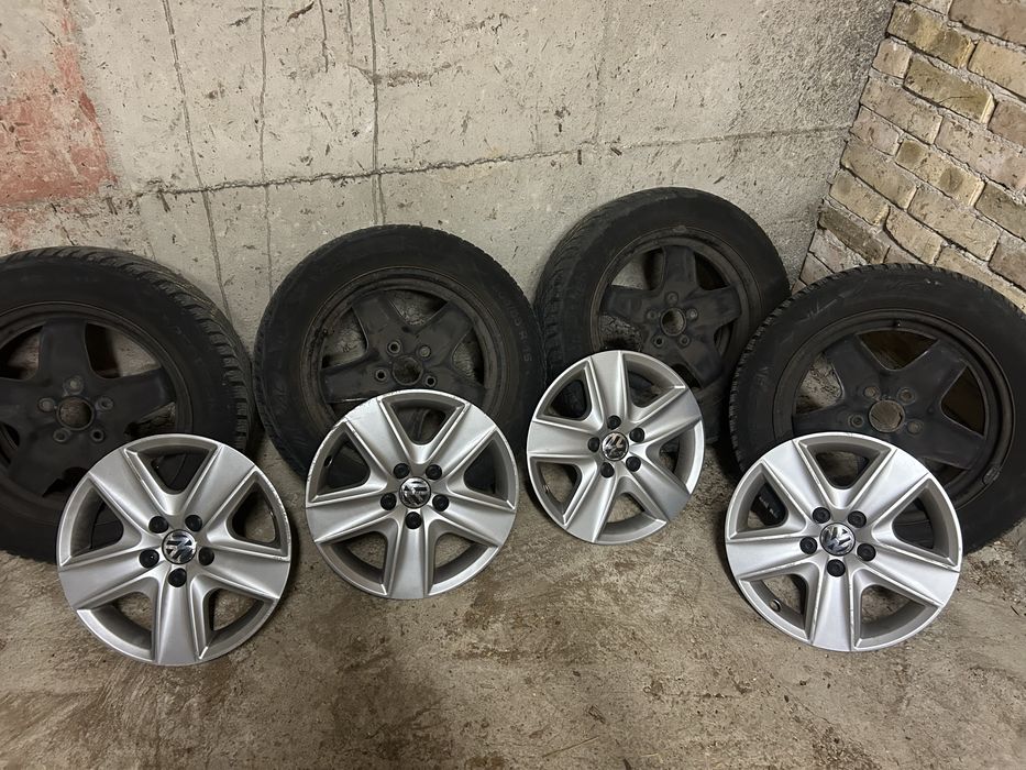 Продавам зимни гуми със стоманени джанти Vredestein 205/55 R16