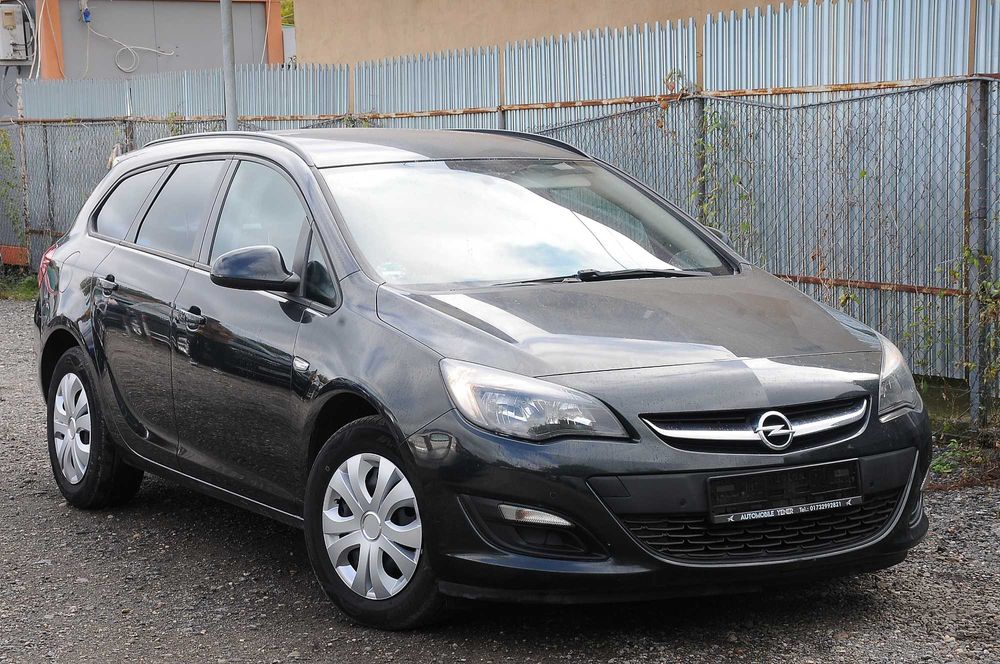 OPEL Astra J 2014 1.6CDTi 120 CP E5 6 trepte AC/clima navi, recent adus Germania