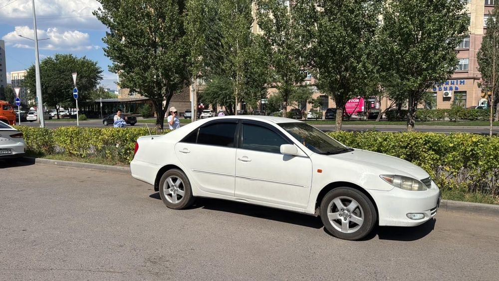 Продам либо обмен тойота камри 30 европеец