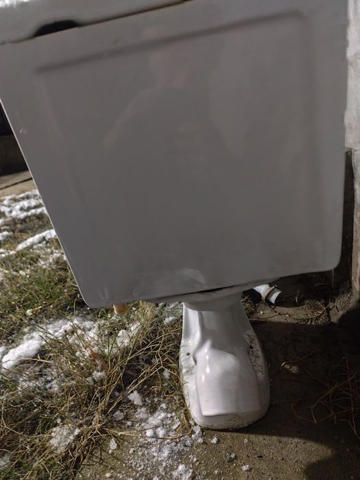 Унитаз продаётся!