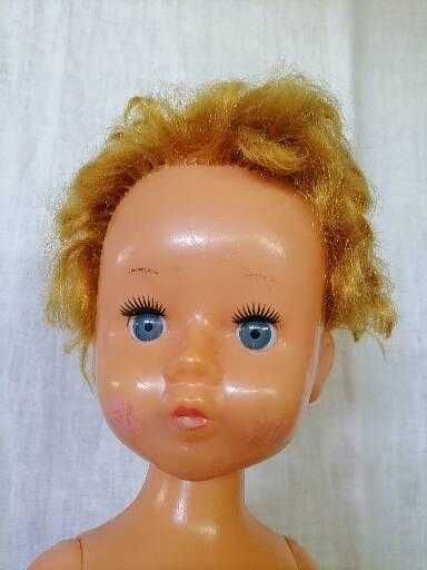 Papusa mare, vintage