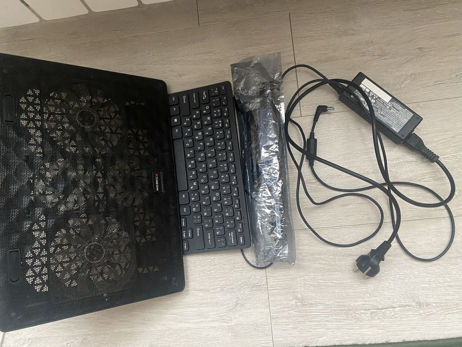 Хорошый ноутбук для работы и игр