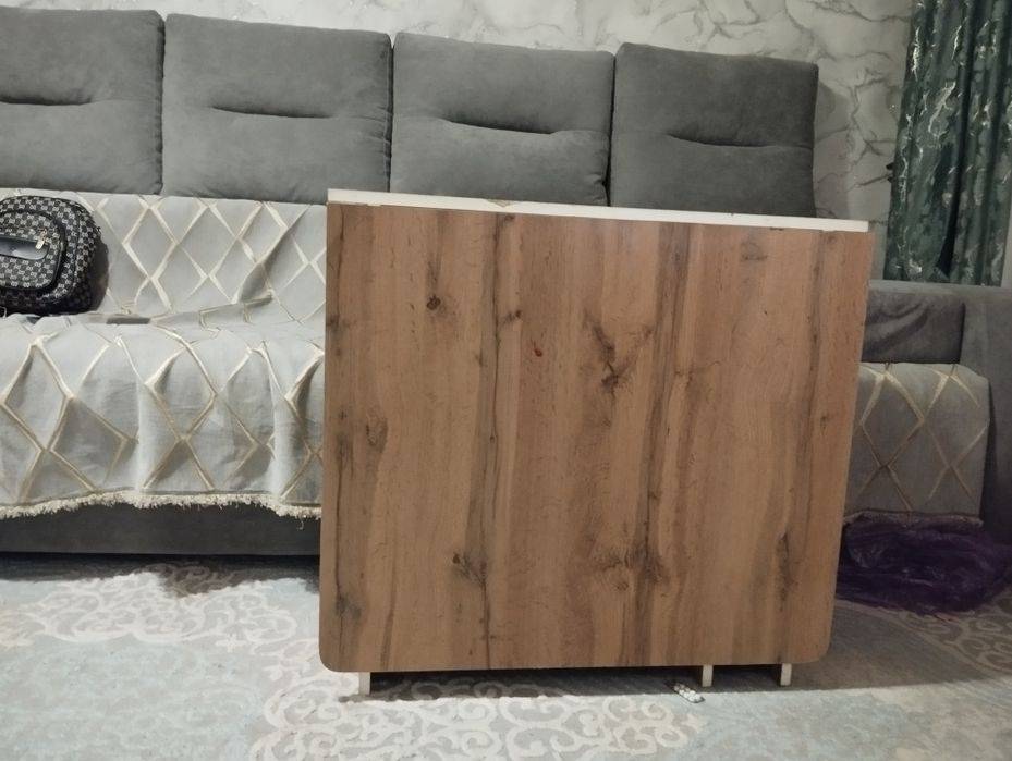 Продам стол длинный