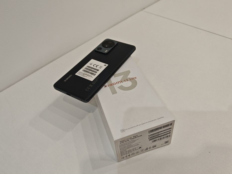 Xiaomi 13 lite память 256gb