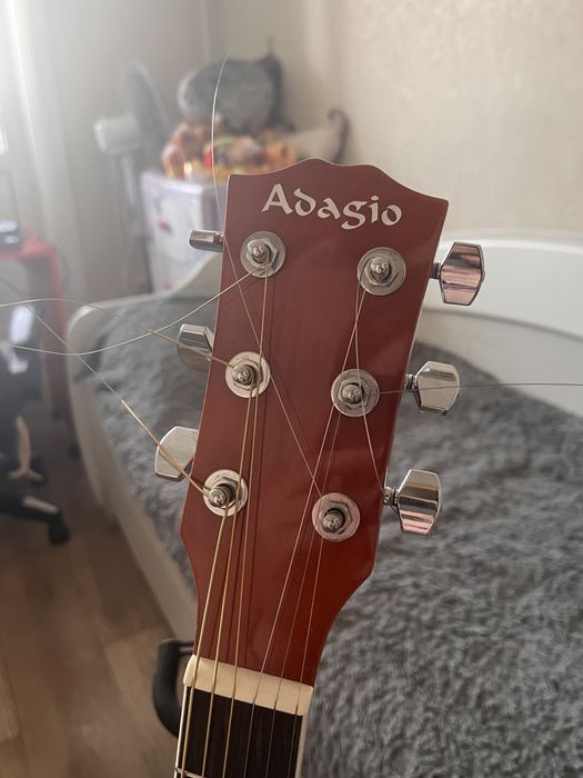 НОВАЯ гитара акустика