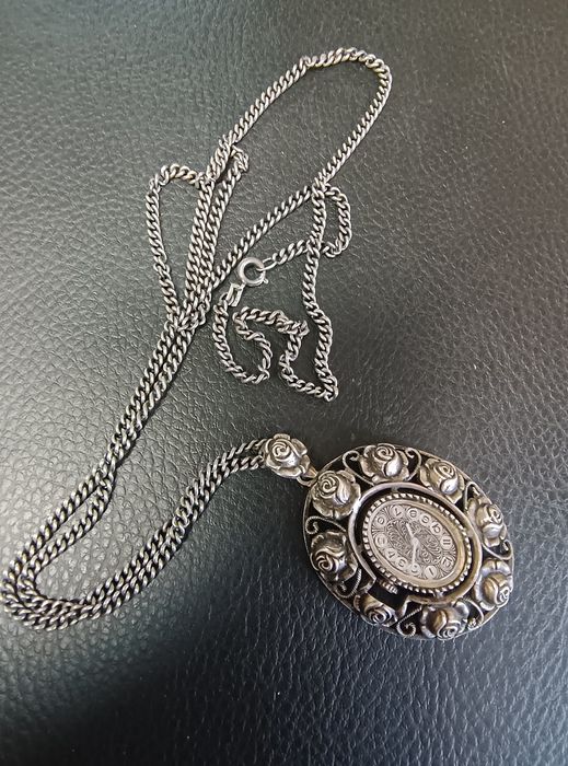 Красиво Сребърно Дамско Дизайнерско Колие  Часовник