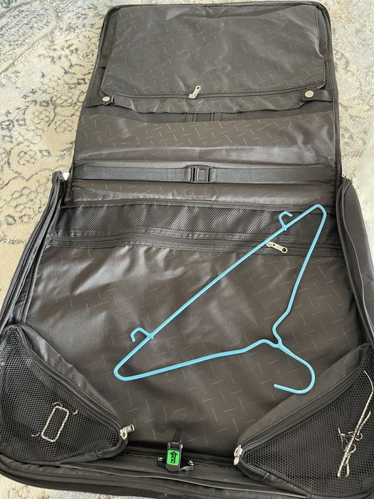 чехол для костюмов