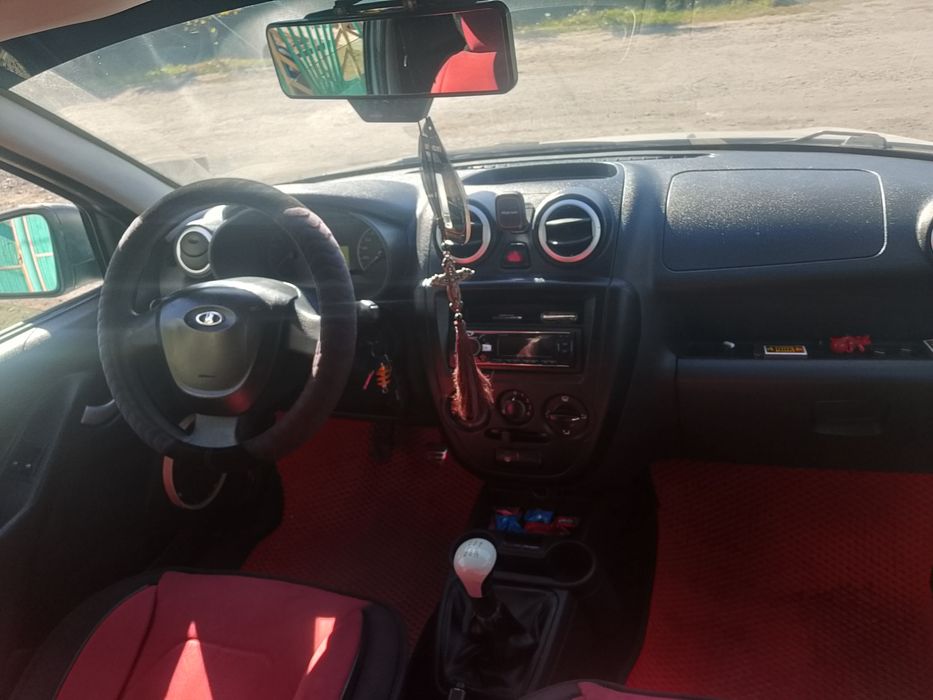 продам ладу гранту год 20015