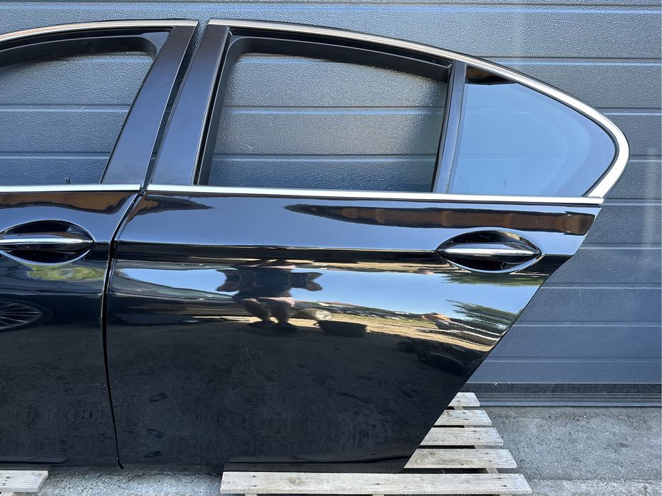 Usi stânga / Portiere stânga BMW Seria 5 F10 F11, Negru