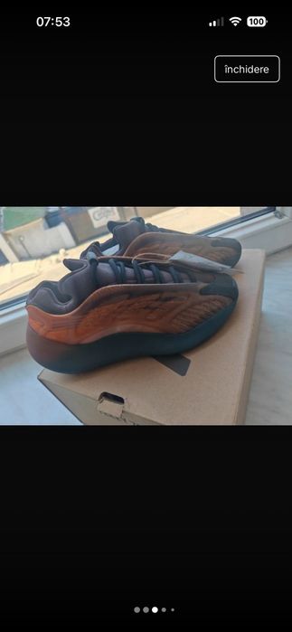 Adidasi yeezy 700,originali,marimea 38,noi,cu eticheta