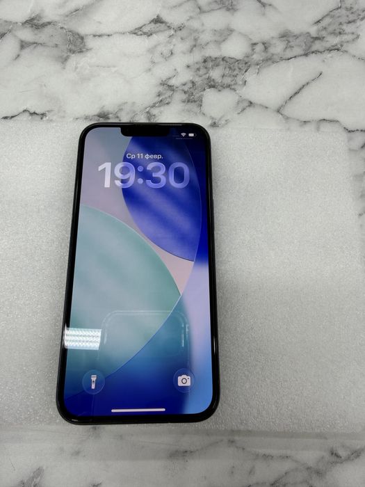 Продам айфон 13 128гб