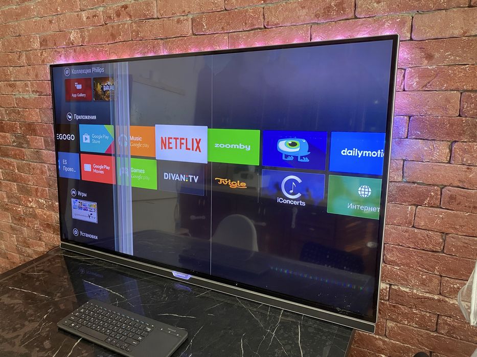 55 android Телевизор филипс с полосами