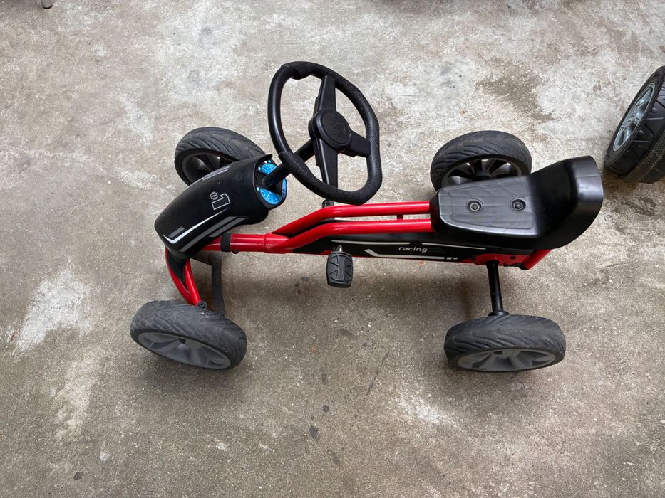 Kart cu pedale copii 2-7 ani