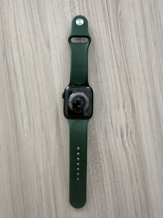 Apple Watch S7 - 45 mm