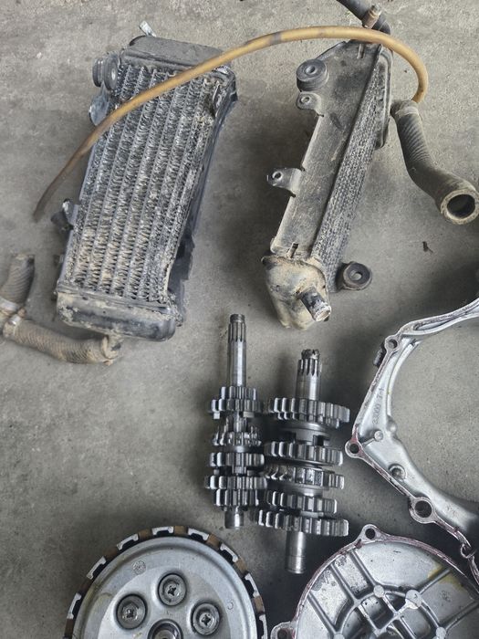 Vand yamaha yz 125 2 bucati