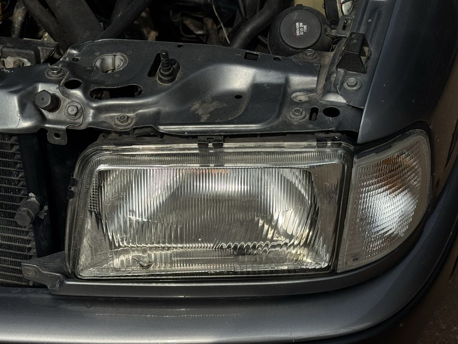 Фары от ауди  б4