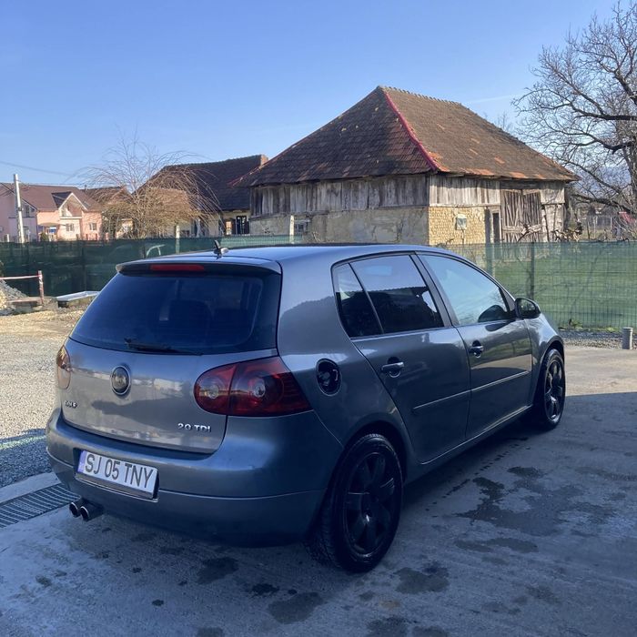 vand  golf 5 pachet gti