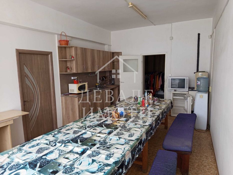 Продава се Промишлена сграда в Русе, Търговия на едро - 525 кв.м за 632 €/кв.м - Снимка #3