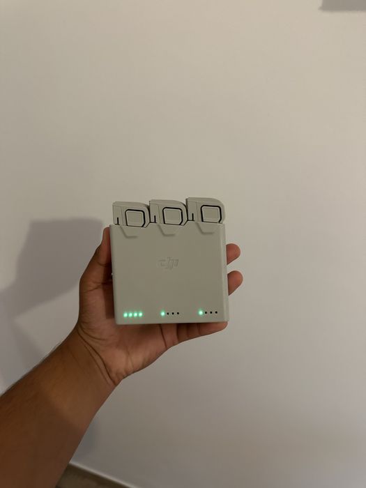 Dronă Dji mini 3