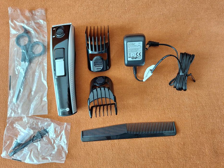 Aparat de tuns electric, alimentare la baterii sau 220 V