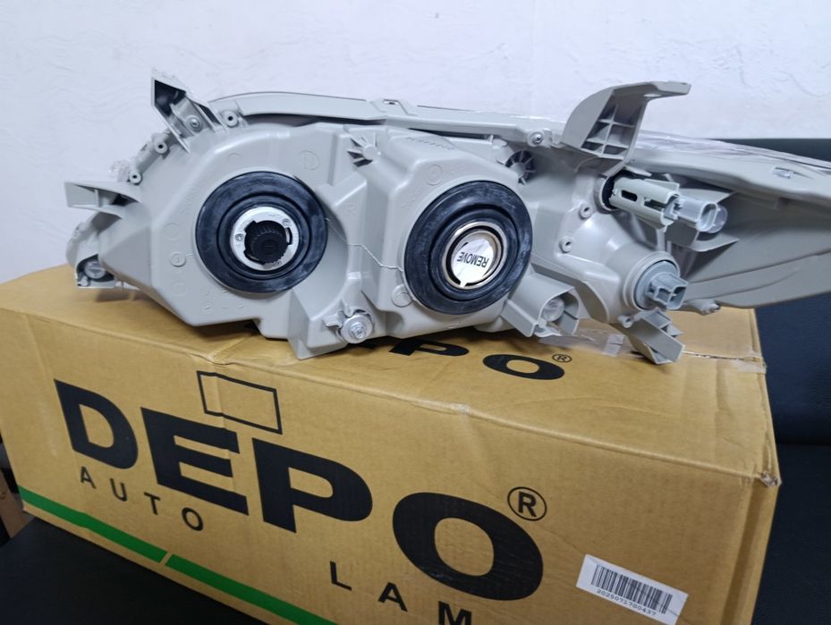 Depo Фара Toyota xv45