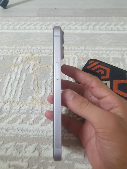 iPhone 14 разбитый