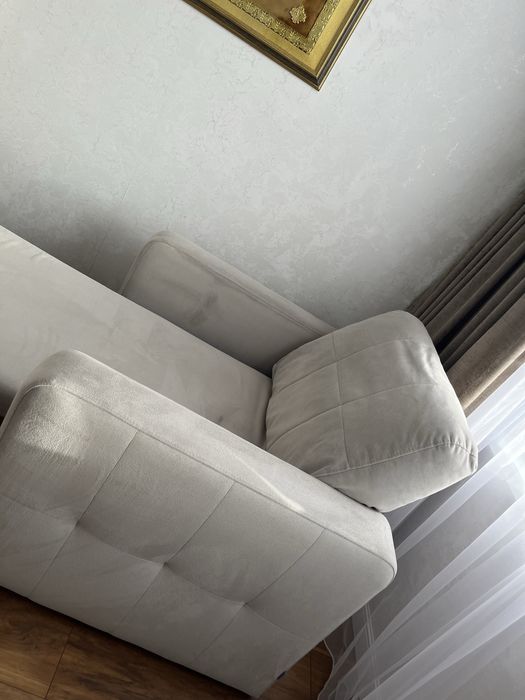 Продам диван в отличном состояний