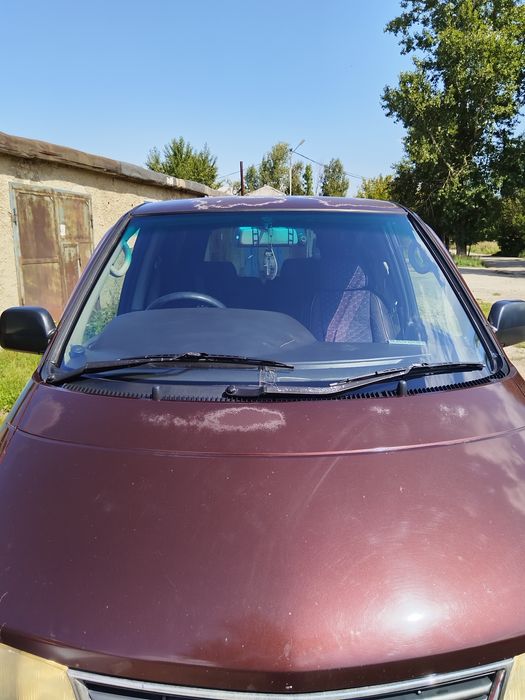 Ниссан Ларго 1996год