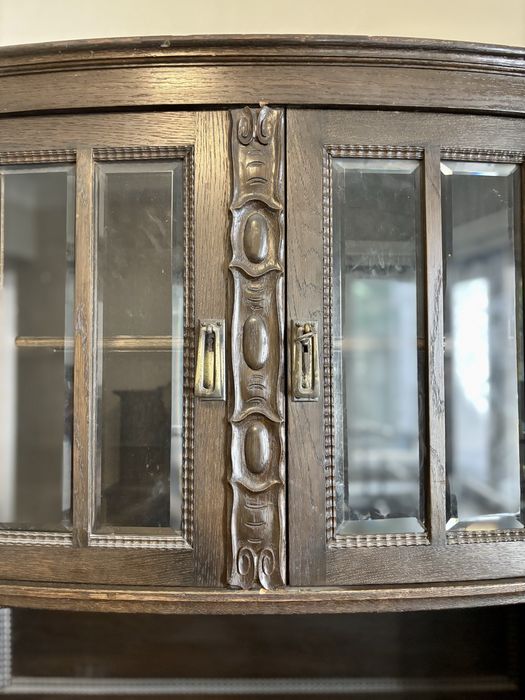 Ретро/винтидж бюфет 2 броя - дърво масив с дърворезба