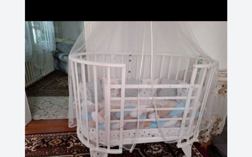 Продам детский манеж новый