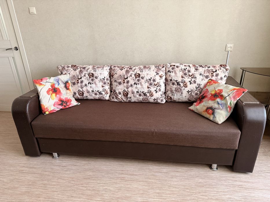 Продам раскладной диван ТОРГ!