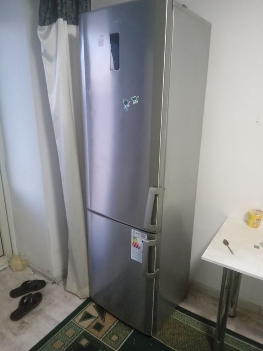 Продам холодильник