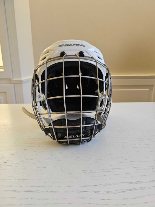 Хоккейный шлем Bauer