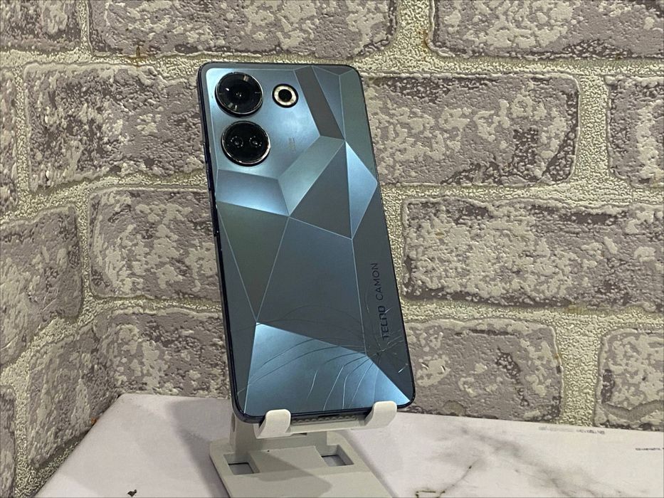 Tecno camon 20 смартфон