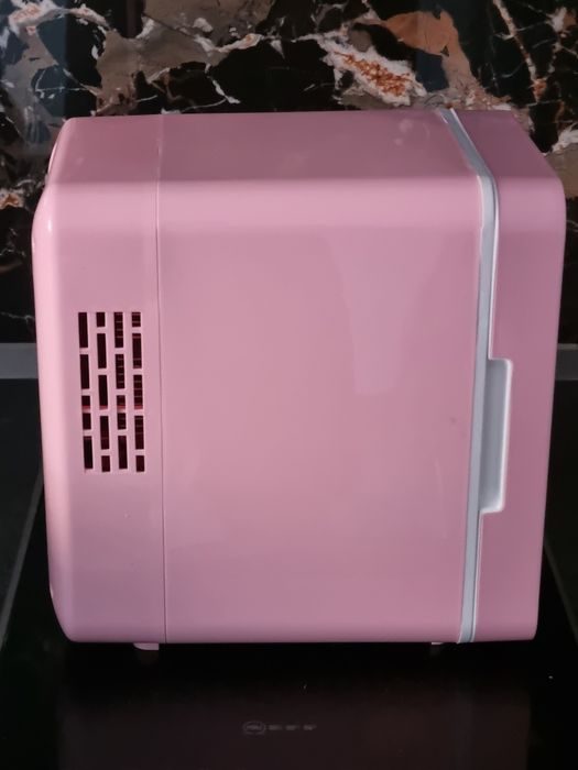 Mini frigider  cosmetice