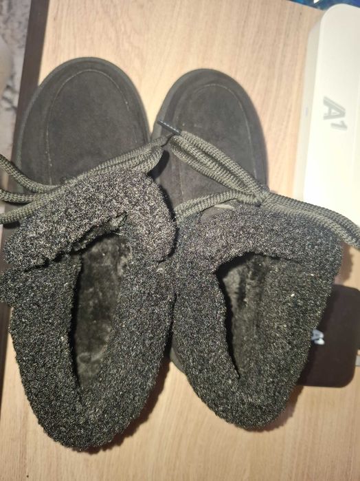 Топли зимни обувки