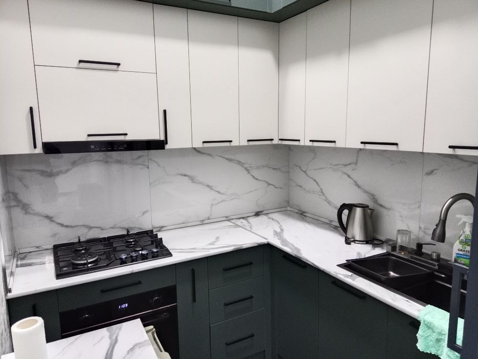 Dom sotiladi qoraqamish 1,2 da