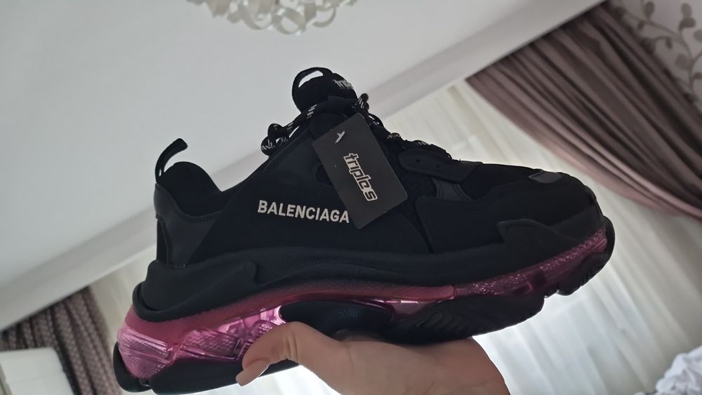 Balenciaga Triple S Premium
