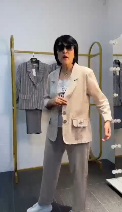 Костюм брючный летний