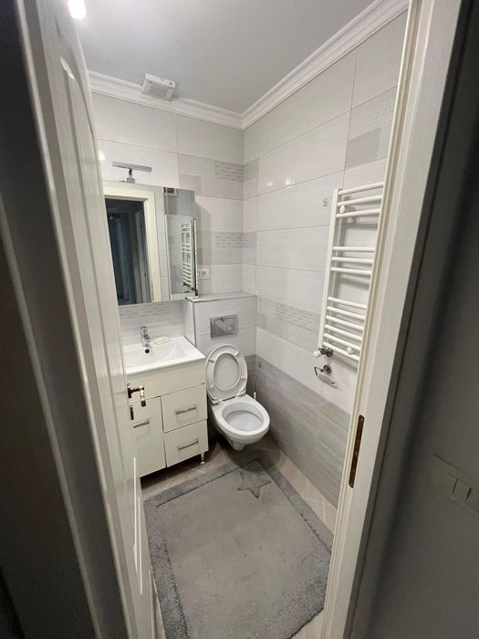 Apartament de vânzare mobilat complet